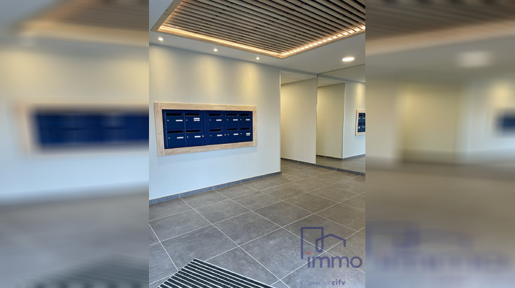 Ma-Cabane - Vente Appartement La Talaudière, 90 m²