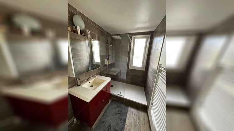 Ma-Cabane - Vente Appartement LA TOUR-DE-SALVAGNY, 103 m²