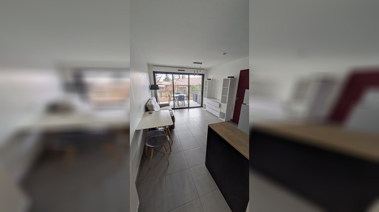 Ma-Cabane - Vente Appartement LA TOUR-DE-SALVAGNY, 43 m²