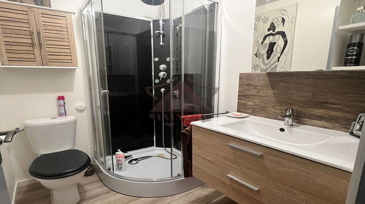 Ma-Cabane - Vente Appartement LA VERNAREDE, 73 m²