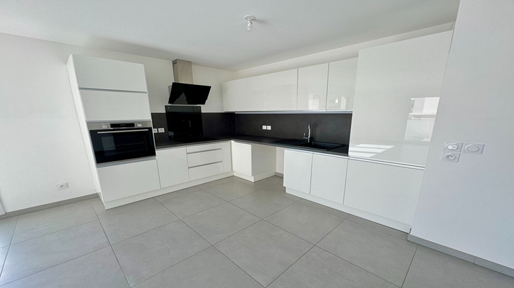 Ma-Cabane - Vente Appartement LA VERPILLIERE, 71 m²