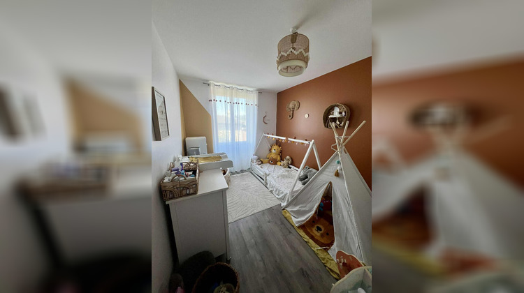 Ma-Cabane - Vente Appartement LAGNIEU, 70 m²