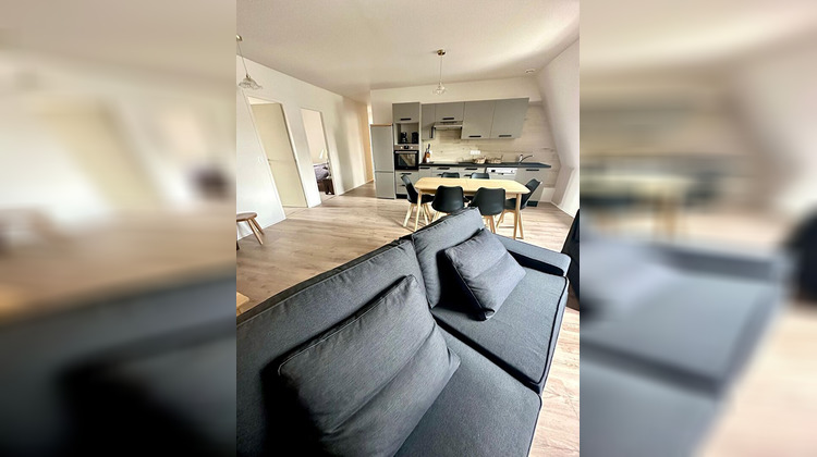 Ma-Cabane - Vente Appartement LAGUIOLE, 98 m²