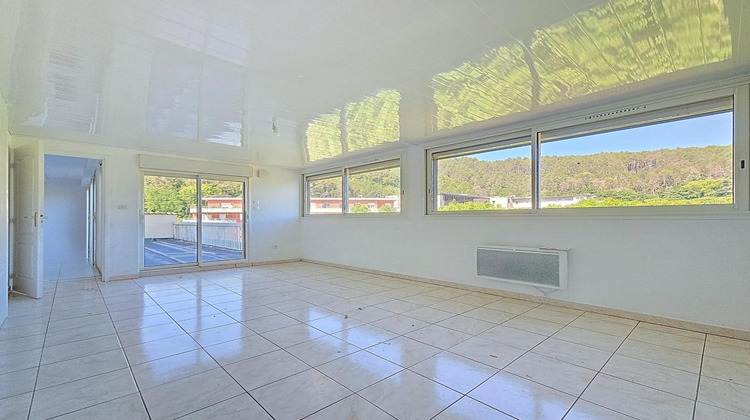 Ma-Cabane - Vente Appartement Lamalou-les-Bains, 81 m²