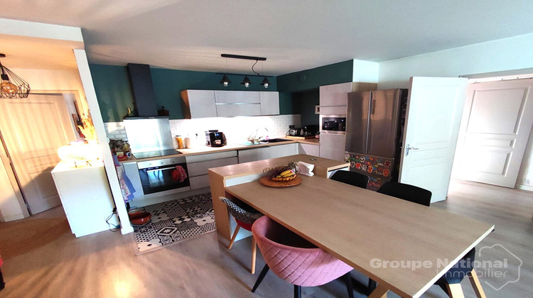 Ma-Cabane - Vente Appartement LAMBESC, 85 m²