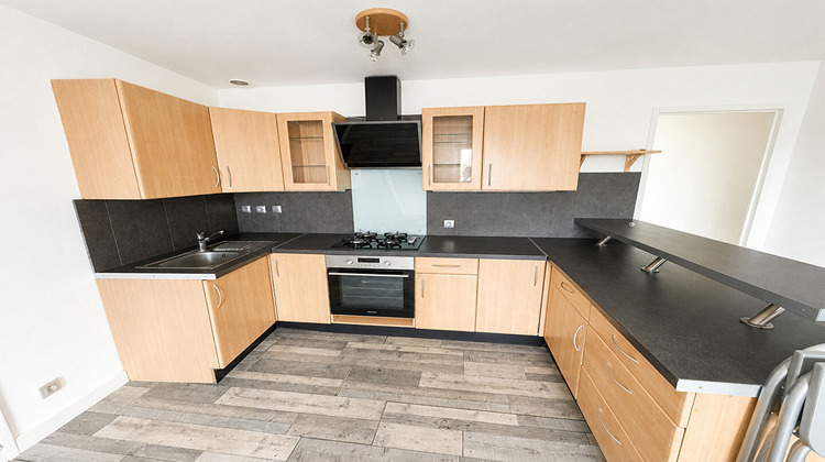 Ma-Cabane - Vente Appartement LAMORLAYE, 64 m²