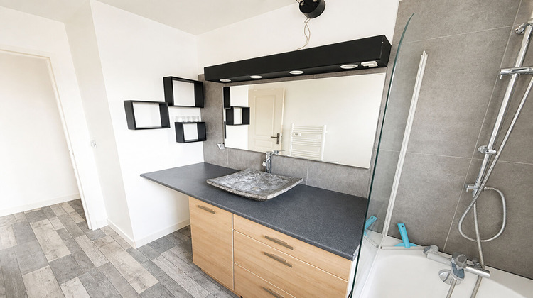 Ma-Cabane - Vente Appartement LAMORLAYE, 64 m²