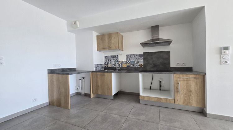 Ma-Cabane - Vente Appartement Lançon-Provence, 73 m²
