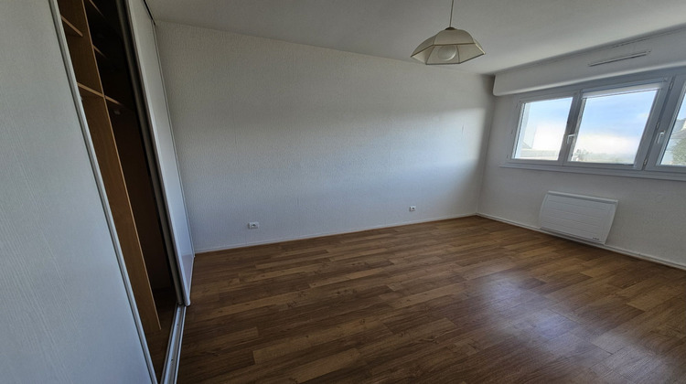 Ma-Cabane - Vente Appartement Larmor-Plage, 65 m²