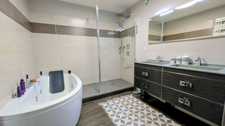 Ma-Cabane - Vente Appartement LAVAL, 173 m²