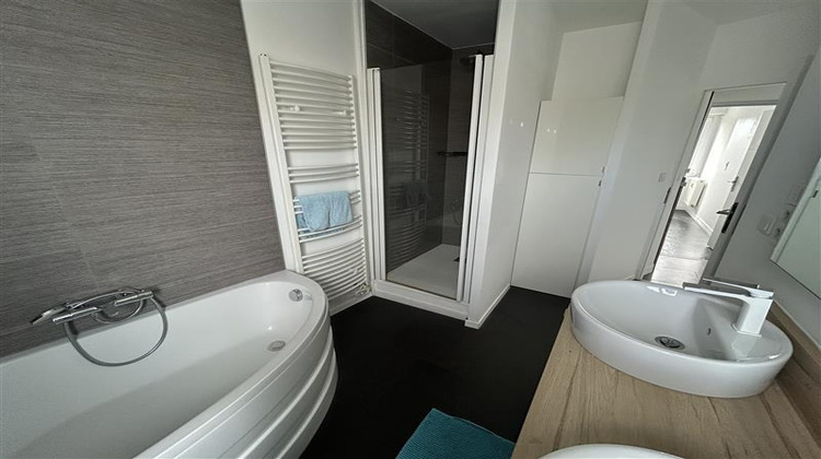 Ma-Cabane - Vente Appartement LAVAL, 73 m²