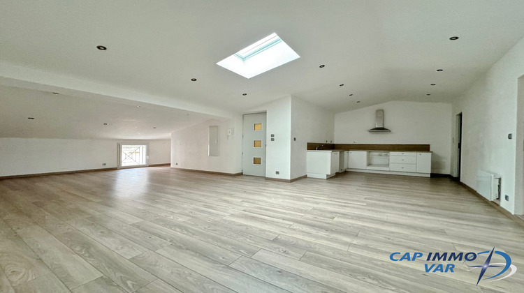 Ma-Cabane - Vente Appartement Le Beausset, 66 m²