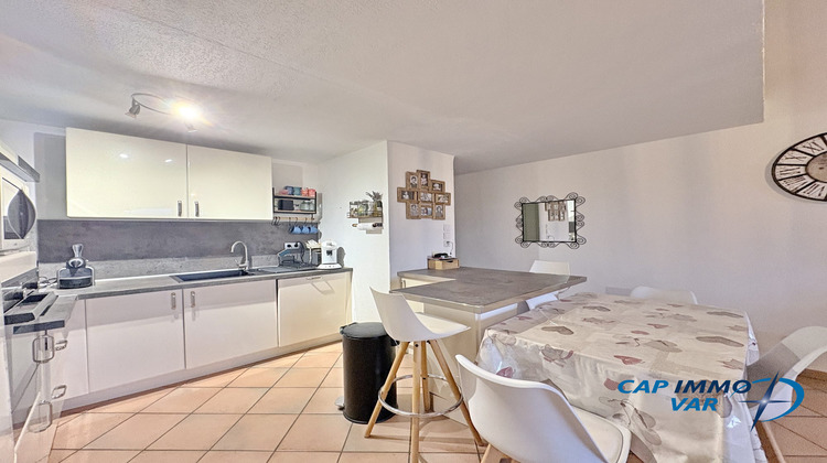 Ma-Cabane - Vente Appartement Le Beausset, 55 m²