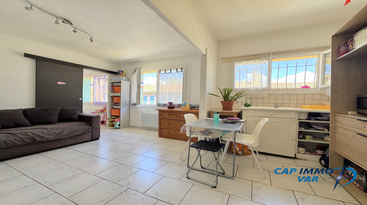 Ma-Cabane - Vente Appartement Le Beausset, 40 m²