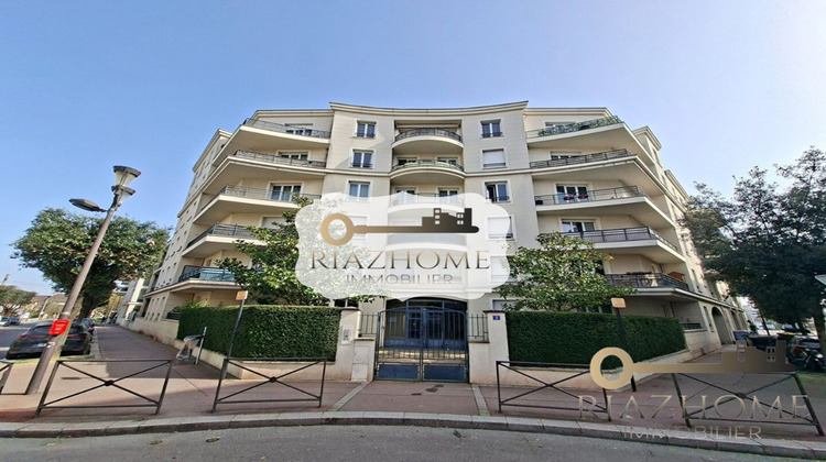 Ma-Cabane - Vente Appartement Le Bourget, 79 m²