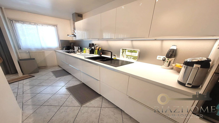 Ma-Cabane - Vente Appartement Le Bourget, 85 m²
