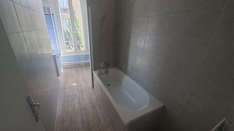 Ma-Cabane - Vente Appartement Le Bourget, 42 m²