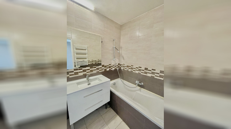 Ma-Cabane - Vente Appartement Le Cannet, 39 m²