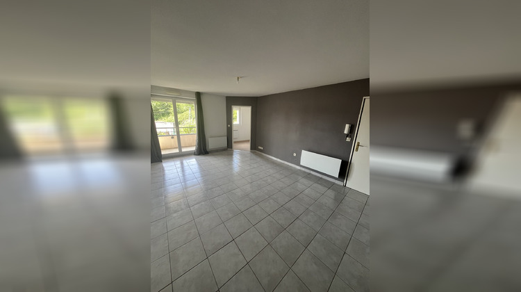 Ma-Cabane - Vente Appartement Le Cateau-Cambrésis, 55 m²