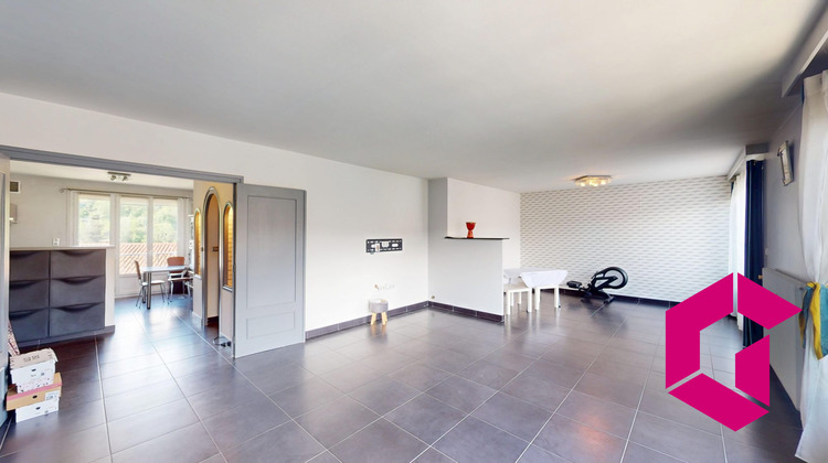 Ma-Cabane - Vente Appartement Le Chambon-Feugerolles, 89 m²