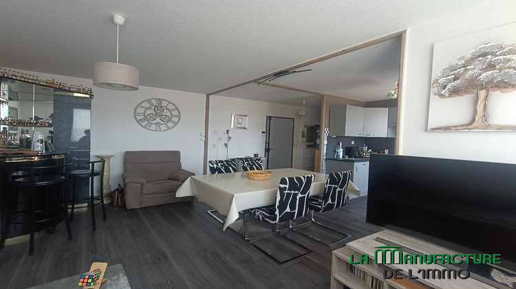 Ma-Cabane - Vente Appartement Le Chambon-Feugerolles, 70 m²