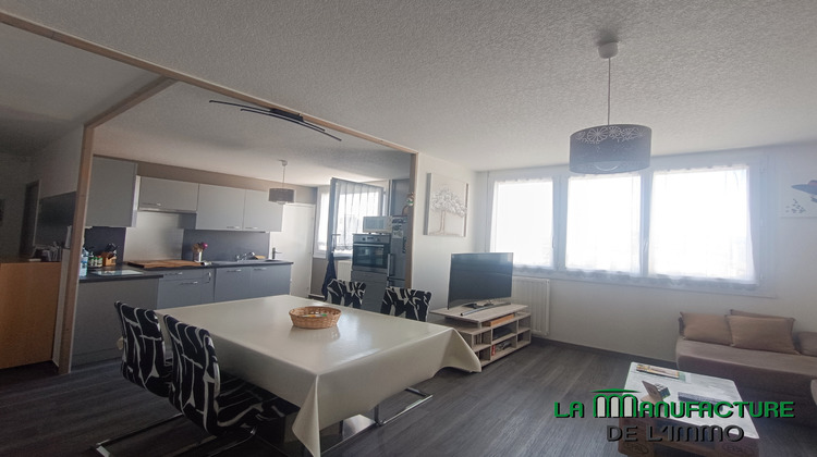 Ma-Cabane - Vente Appartement Le Chambon-Feugerolles, 70 m²