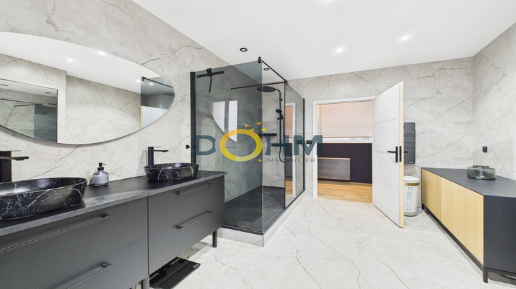 Ma-Cabane - Vente Appartement Le Chambon-Feugerolles, 139 m²