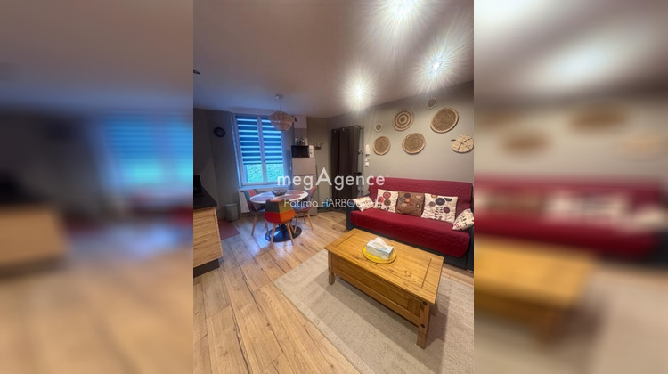 Ma-Cabane - Vente Appartement LE CHAMBON FEUGEROLLES, 35 m²