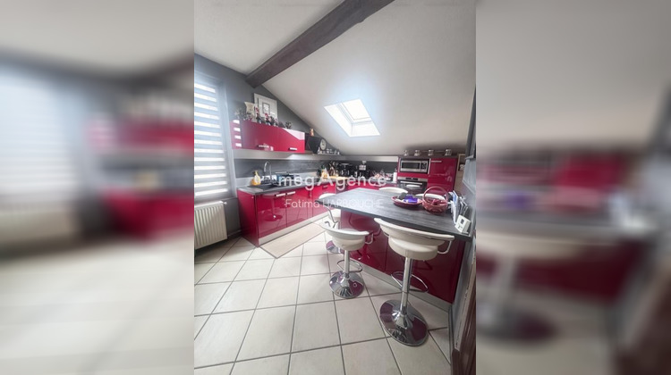 Ma-Cabane - Vente Appartement LE CHAMBON FEUGEROLLES, 68 m²