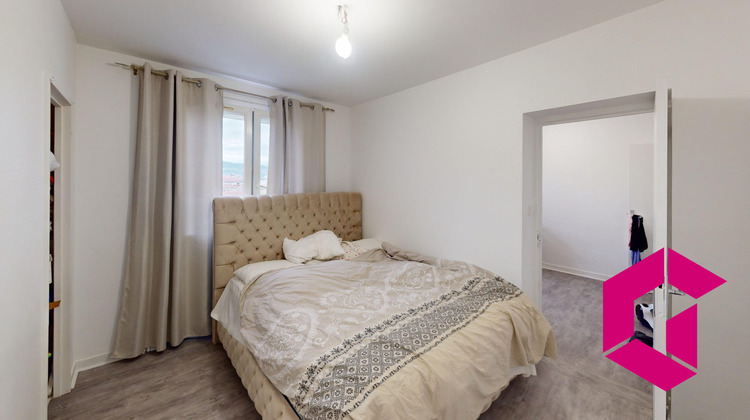 Ma-Cabane - Vente Appartement Le Chambon-Feugerolles, 72 m²