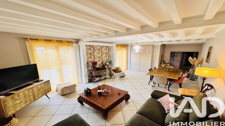 Ma-Cabane - Vente Appartement Le Chambon-Feugerolles, 115 m²