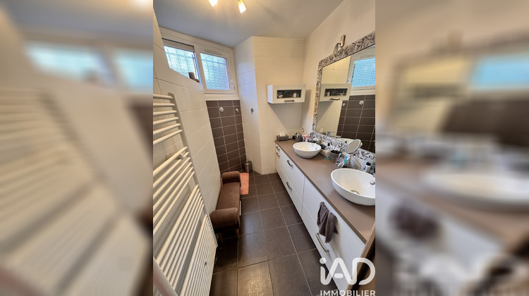 Ma-Cabane - Vente Appartement Le Chambon-Feugerolles, 115 m²