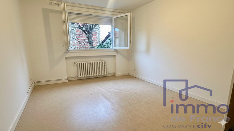 Ma-Cabane - Vente Appartement Le Chambon-Feugerolles, 60 m²