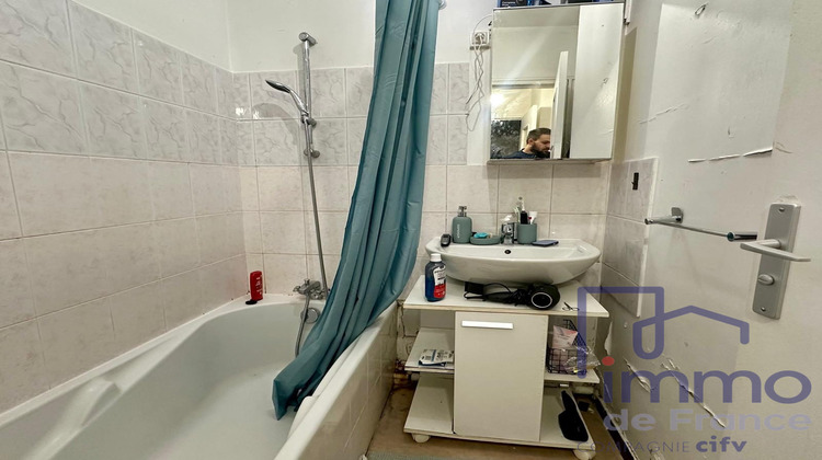Ma-Cabane - Vente Appartement Le Chambon-Feugerolles, 60 m²
