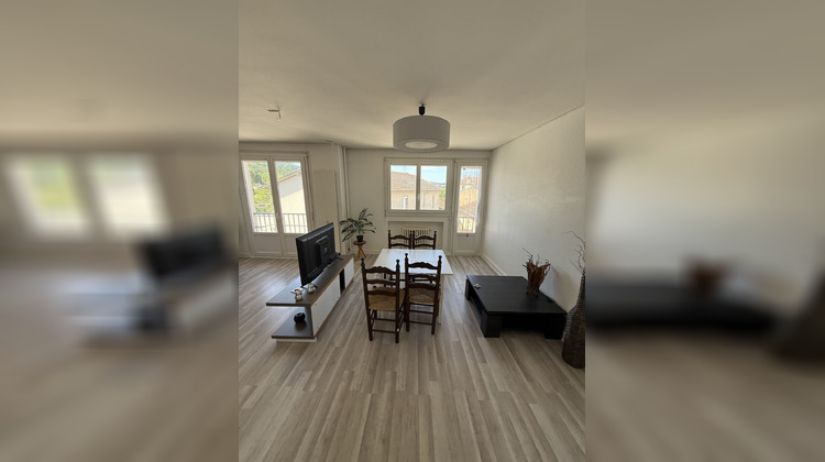 Ma-Cabane - Vente Appartement Le Chambon-Feugerolles, 54 m²