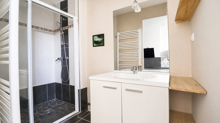 Ma-Cabane - Vente Appartement LE CHAMBON FEUGEROLLES, 85 m²