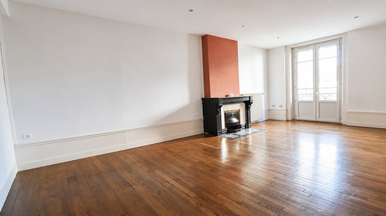Ma-Cabane - Vente Appartement LE CHAMBON FEUGEROLLES, 85 m²