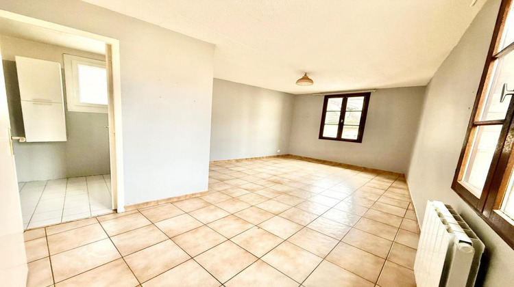 Ma-Cabane - Vente Appartement LE CHATELET EN BRIE, 40 m²