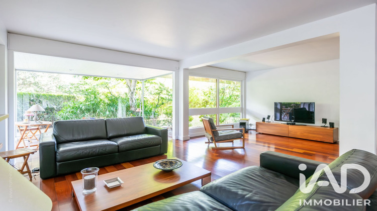 Ma-Cabane - Vente Appartement Le Chesnay, 158 m²