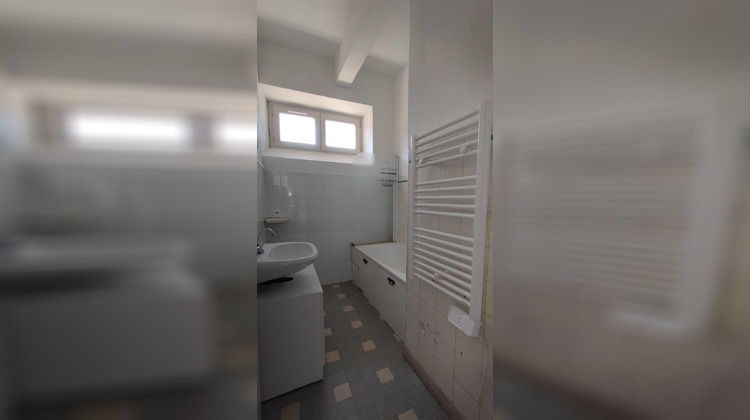 Ma-Cabane - Vente Appartement Le Cheylard, 63 m²