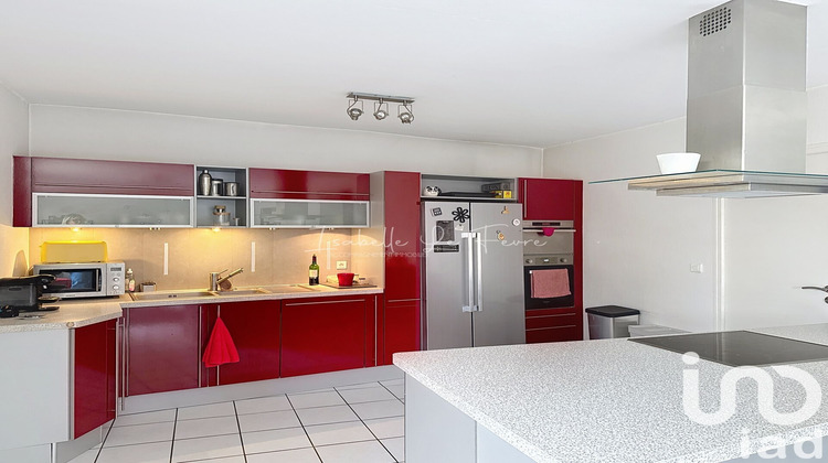 Ma-Cabane - Vente Appartement Le Coudray-Montceaux, 149 m²