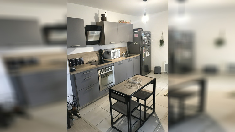 Ma-Cabane - Vente Appartement Le Houlme, 81 m²