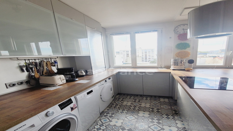 Ma-Cabane - Vente Appartement LE KREMLIN BICETRE, 78 m²