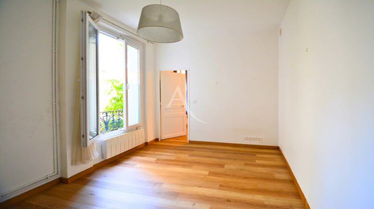 Ma-Cabane - Vente Appartement LE KREMLIN-BICETRE, 29 m²