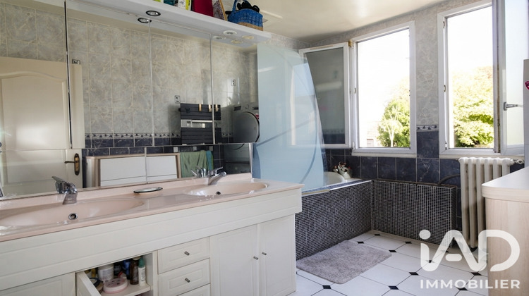 Ma-Cabane - Vente Appartement Le Kremlin-Bicêtre, 66 m²