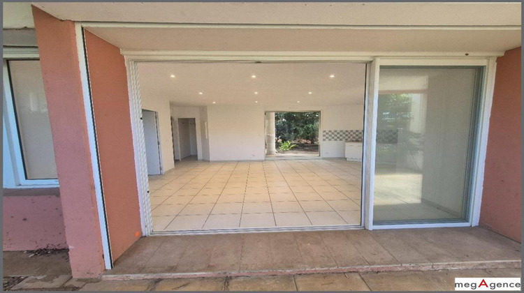 Ma-Cabane - Vente Appartement LE LAVANDOU, 55 m²