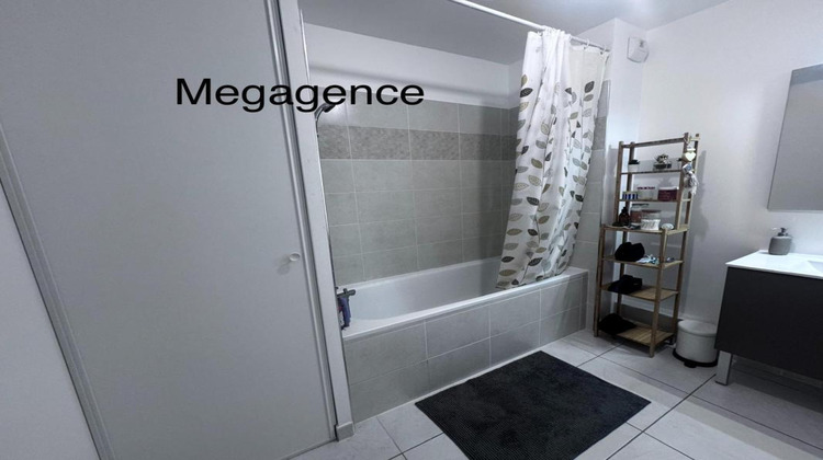 Ma-Cabane - Vente Appartement LE LAVANDOU, 65 m²