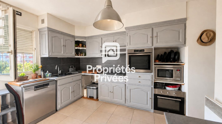 Ma-Cabane - Vente Appartement LE LAVANDOU, 97 m²