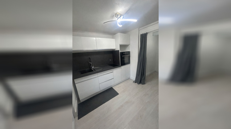 Ma-Cabane - Vente Appartement LE LUC, 74 m²