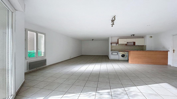 Ma-Cabane - Vente Appartement LE LUC, 59 m²